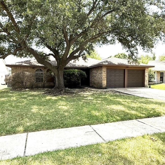 Primary Photo - 13611 Splintered Oak Dr