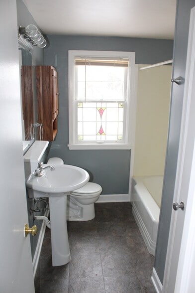 Building Photo - 317 2nd St