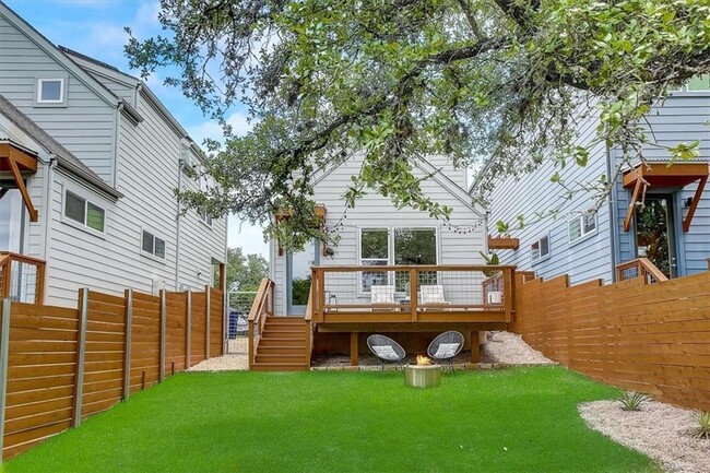 Building Photo - 3108 Aldwyche Dr