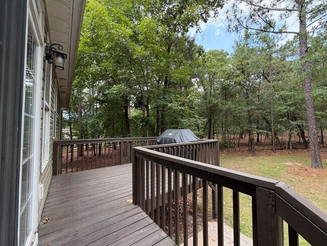 Building Photo - Carolina Lakes Gated Community!!