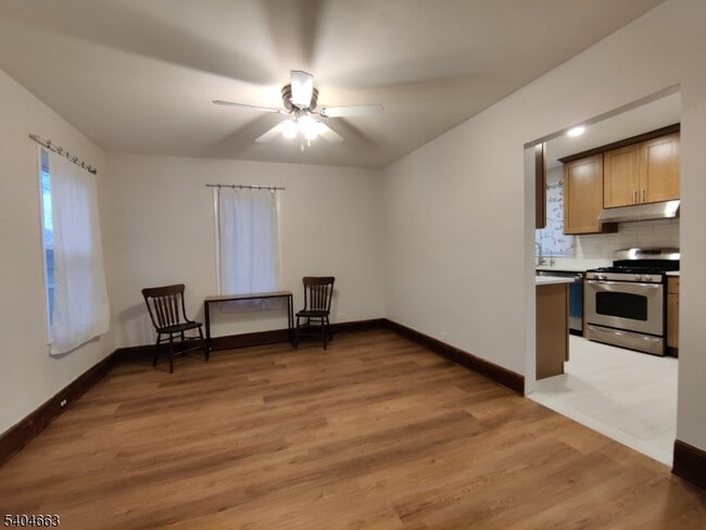 Building Photo - 86 Brookdale Ave