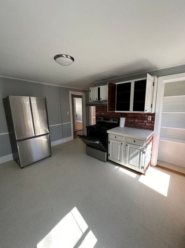 Building Photo - 18-20 Norwood Street