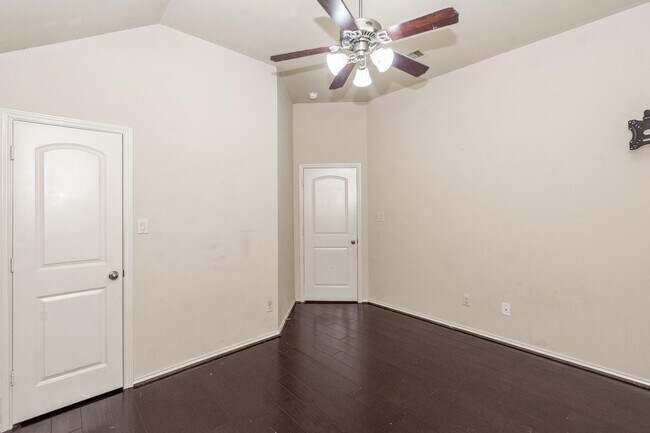 Building Photo - 2943 Fair Chase Dr