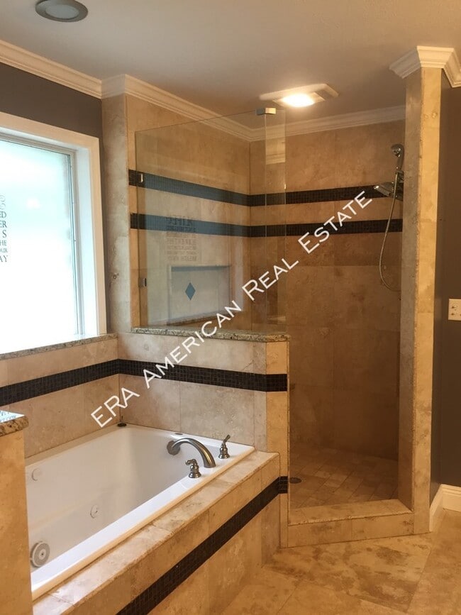 Building Photo - 53 Hillcrest Dr