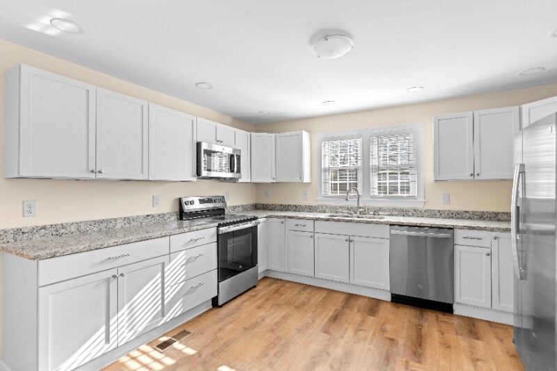 Building Photo - 5956 Whitesburg Rd