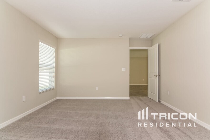Building Photo - 1748 Broad Winged Hawk Dr