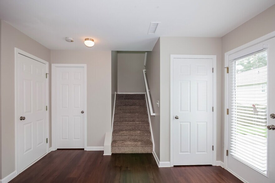 Building Photo - 1334 Haestad Ct