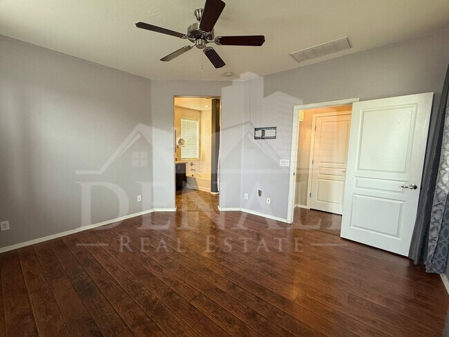 Building Photo - 1737 W Seagull Ct