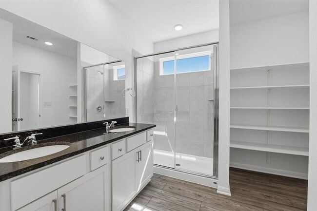 Building Photo - 201 Betsy Rd