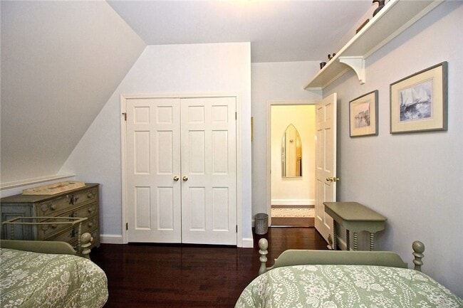 Building Photo - 434 Bellevue Ave