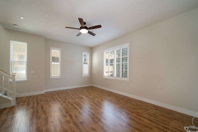 Building Photo - Coming soon - 2Bed/2.5Bath TOWNHOUSE FOR RENT IN MILPITAS - $3,850/mo