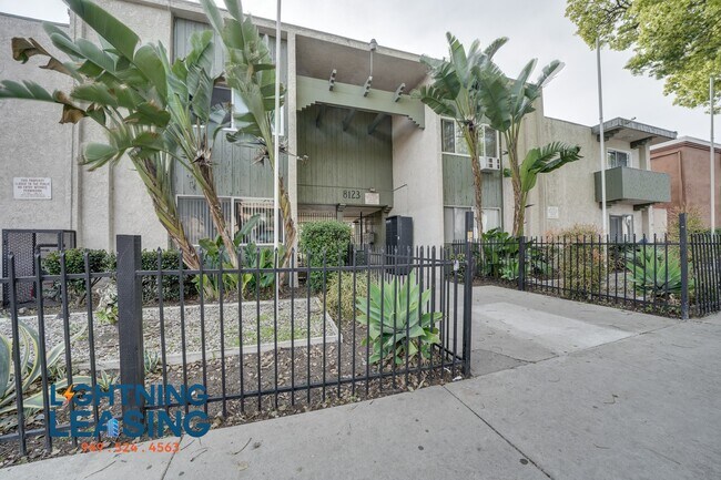 Building Photo - 8123 Langdon Ave