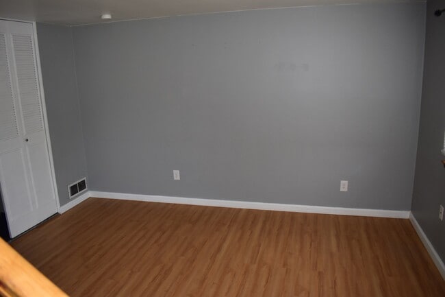 Living Room - 1390 Lincoln Dr