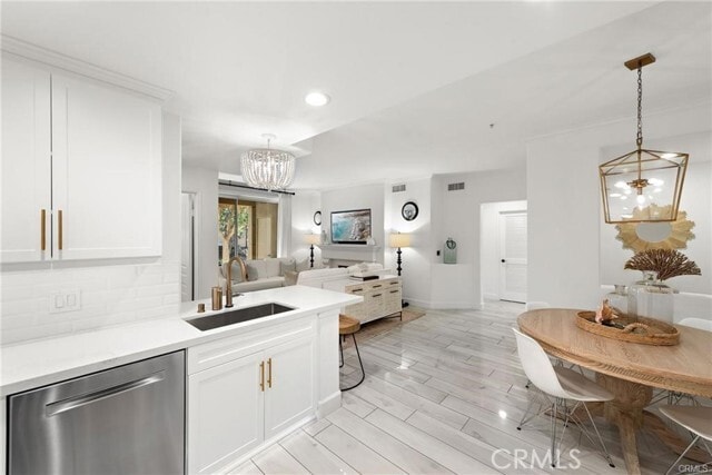 Building Photo - 2123 Watermarke Pl