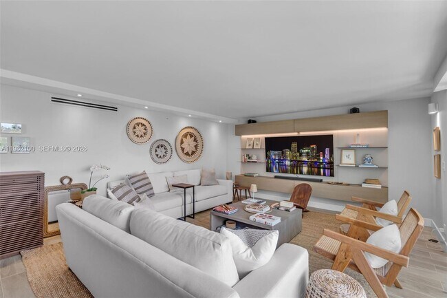 Building Photo - 609 Ocean Dr