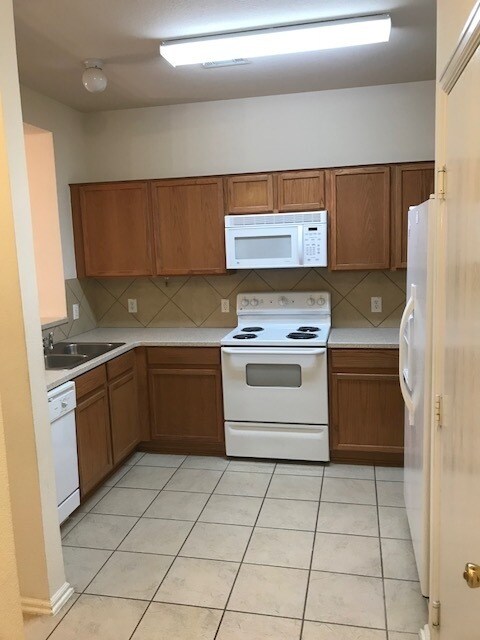 Building Photo - 13315 Bristow Dawn