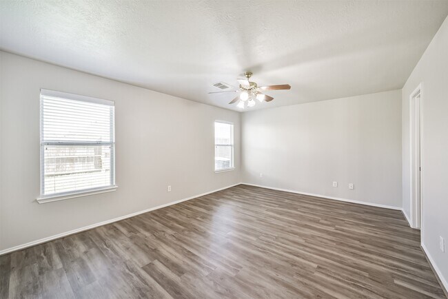 Building Photo - 4915 Winding View Ln