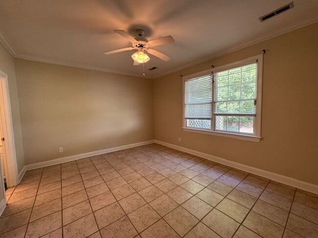 Building Photo - Townhome in Ashton Place