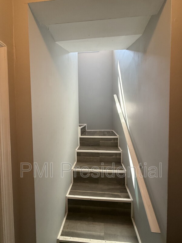 Building Photo - 1430 N 19th St
