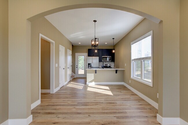 Building Photo - 102 Rosenwald St