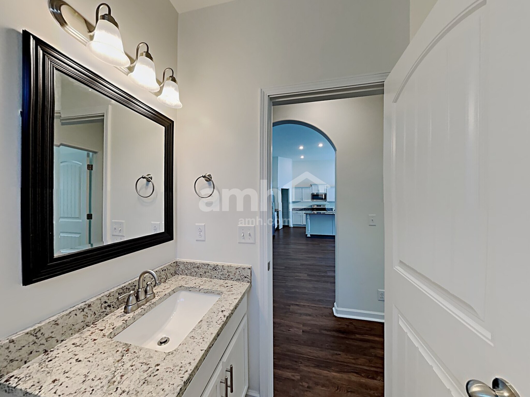 Building Photo - 2055 Shafer Dr