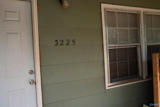 Building Photo - 3227 Clopton St SW