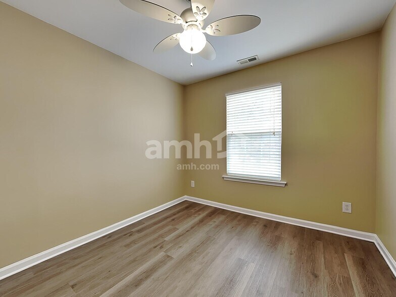 Building Photo - 5829 Bryanstone Pl