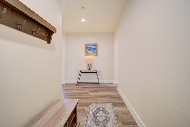 Building Photo - Modern Elegance in the Heart of North Napa