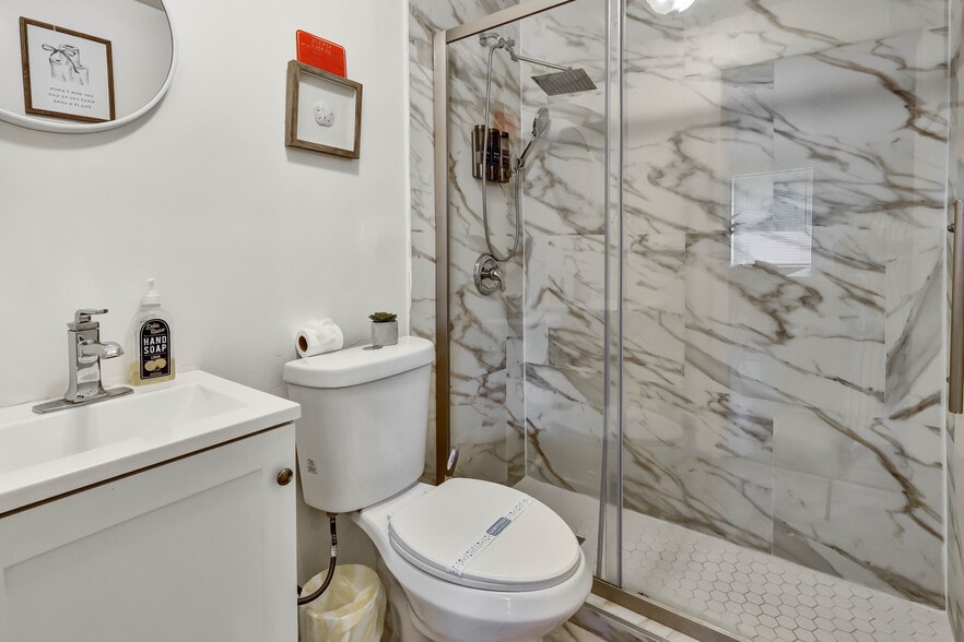 Hallway Bathroom - 313 NW 1st Ave