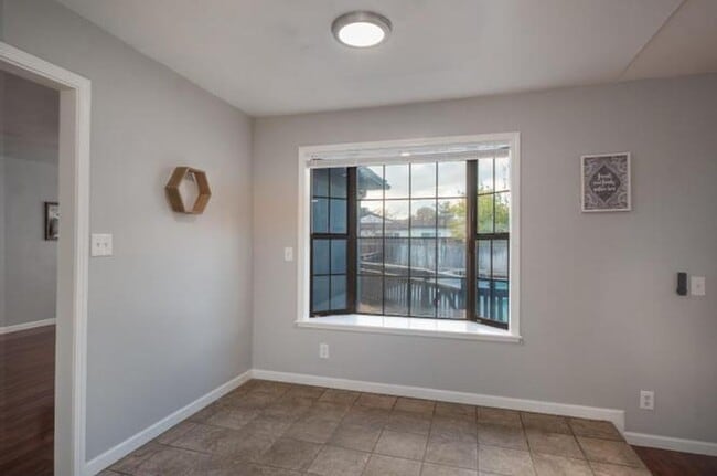 Building Photo - Clovis Oasis Stunning 4-Bed Home with Pool!