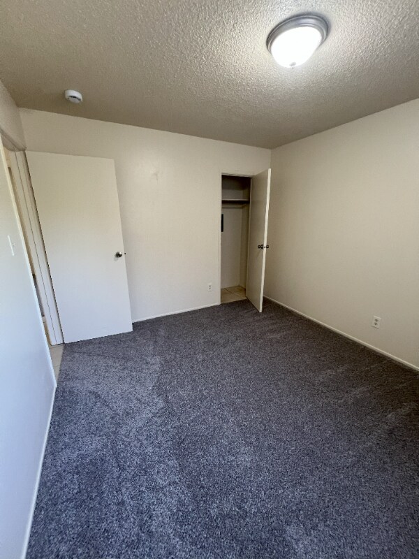 Building Photo - 224 E Granger Ave