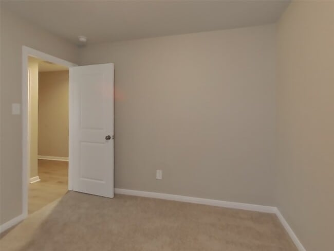 Building Photo - 15791 Del Norte Dr