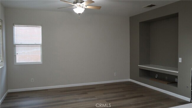 Building Photo - 3722 Almansa Way