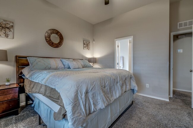 Building Photo - Deer Creek Schools