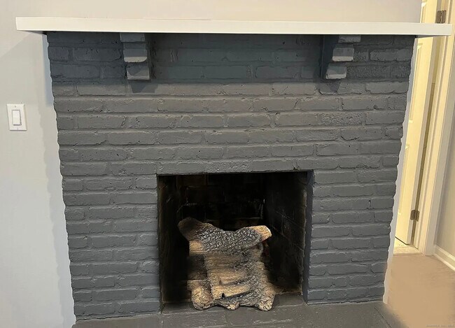 Building Photo - 10 Haviland St