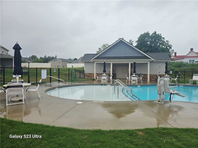 Building Photo - 526 Brasstown Ct