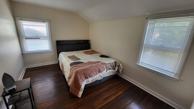 Bedroom 3 - 156 Stoneleigh Ave