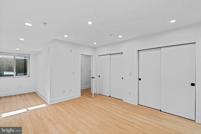 Building Photo - 4225 Powelton Ave