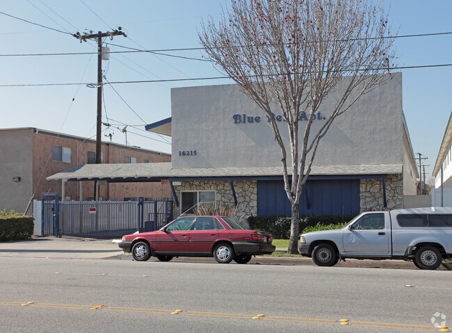 Building Photo - Blue Bell Apartments