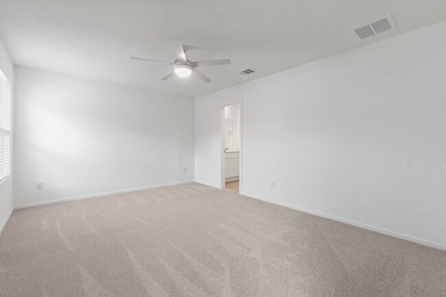 Building Photo - 16031 Tallis Dr