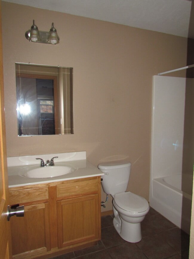 Building Photo - Available February 27th!!