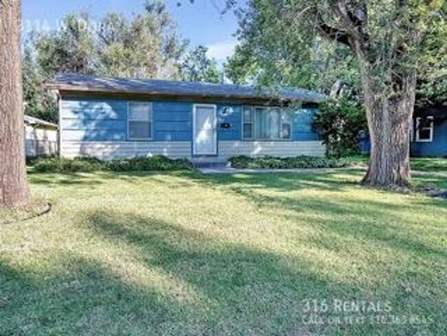 Building Photo - $875 - 2 bedroom/ 1 bathroom - Spacious ho...