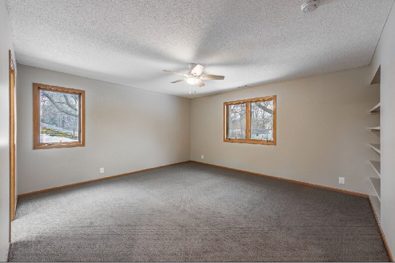 Building Photo - 65 Hackberry Hill
