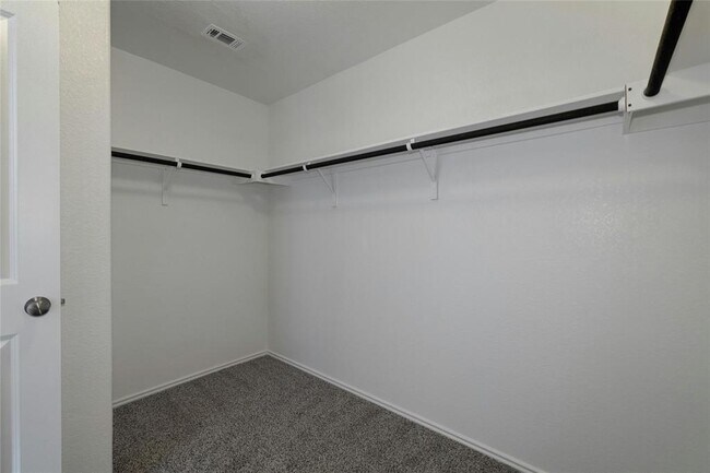 Building Photo - 424 Red Buckeye Loop