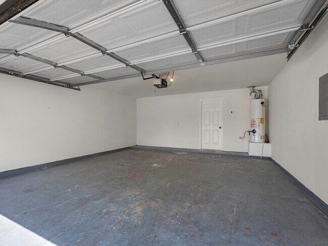 Building Photo - 15118 Gaines Meadow Ct