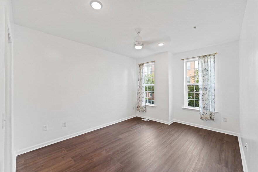 Building Photo - 147 Wesmont Dr