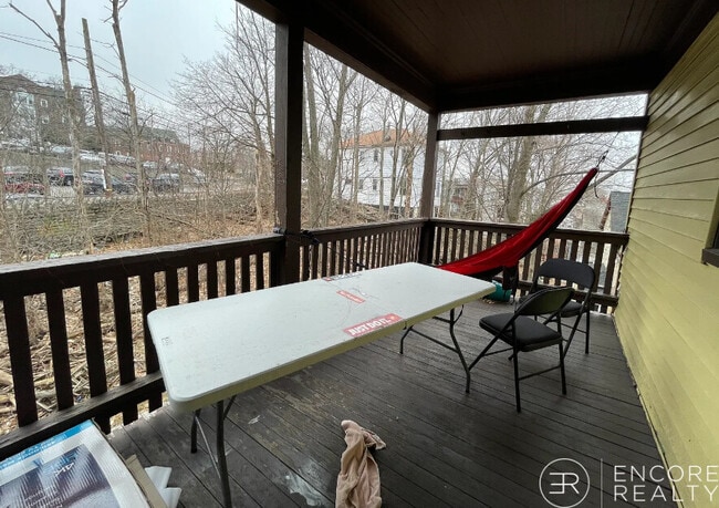 Building Photo - 8 Eldora St