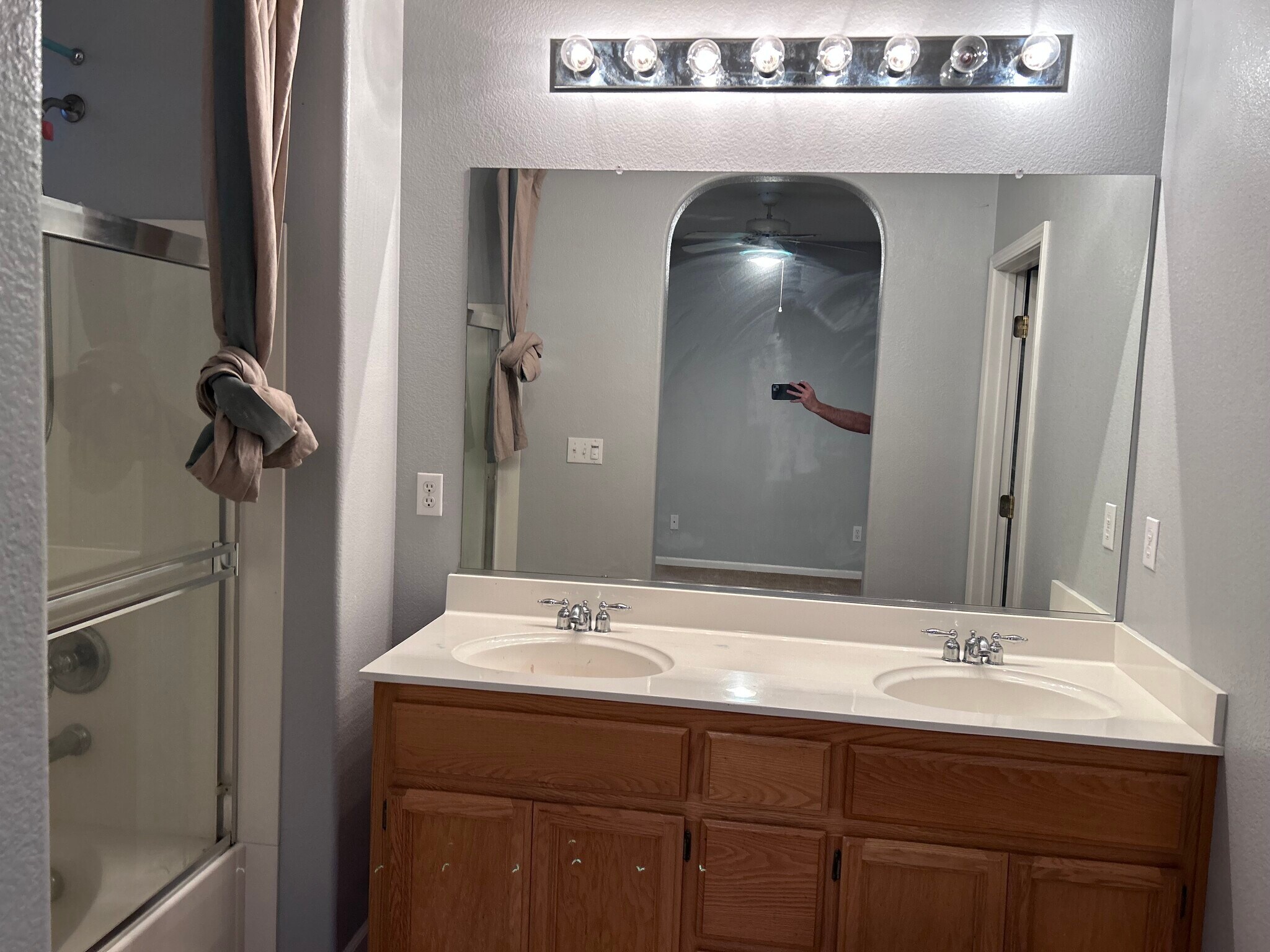 Building Photo - 3126 Tolliver St