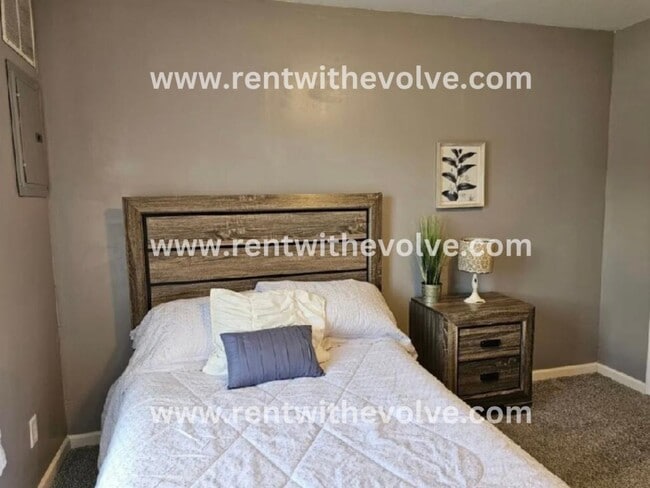 Building Photo - 1349 G. Ave., New Castle, IN