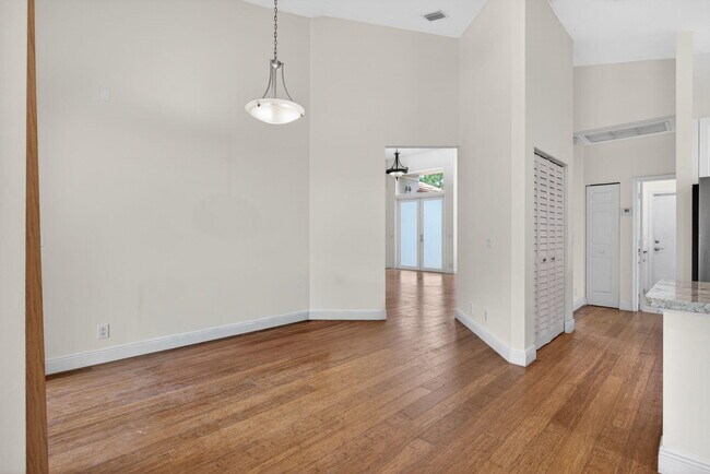 Building Photo - 10027 Umberland Pl
